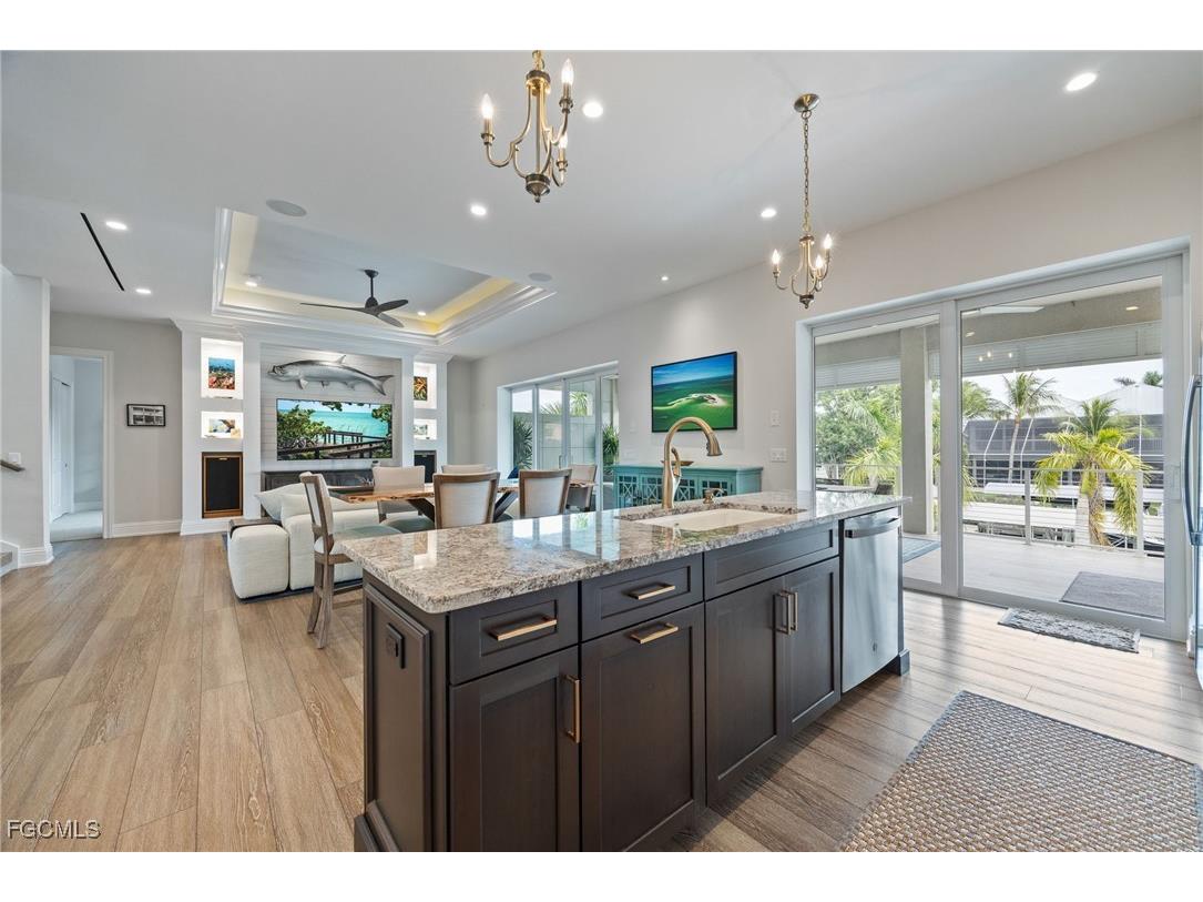 6521 Jacobs Drive Fort Myers FL 33908 2025020243 image14