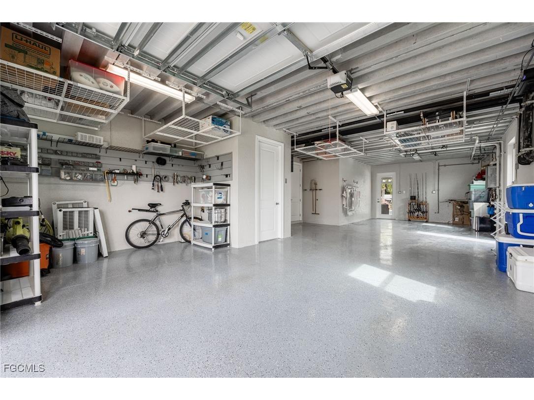 6521 Jacobs Drive Fort Myers FL 33908 2025020243 image45