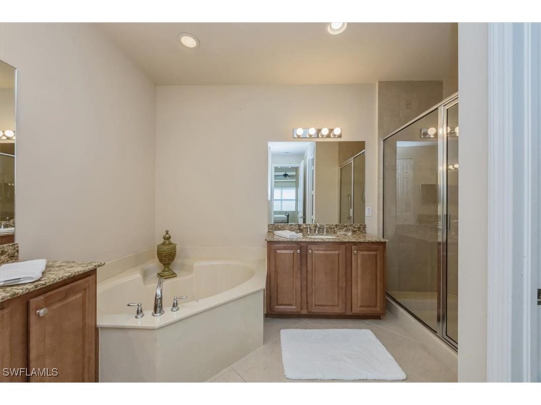 6525 Monterey Point #201 Naples FL 34105 225078061 image17