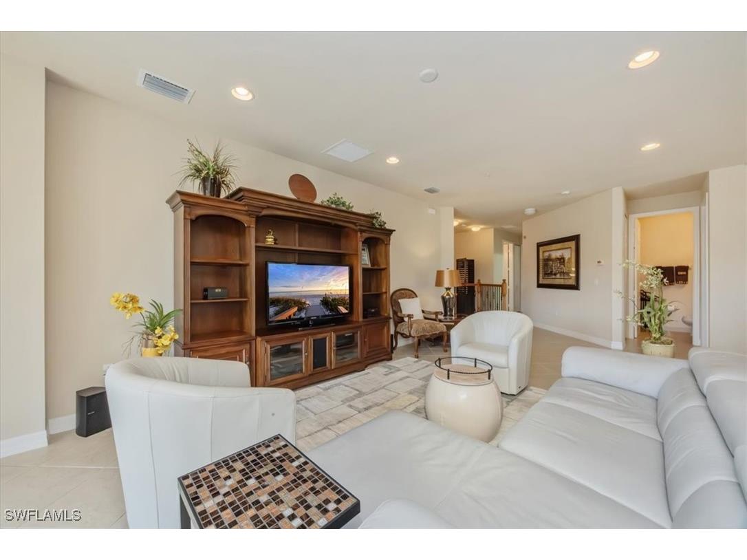 6525 Monterey Point #201 Naples FL 34105 225078061 image3