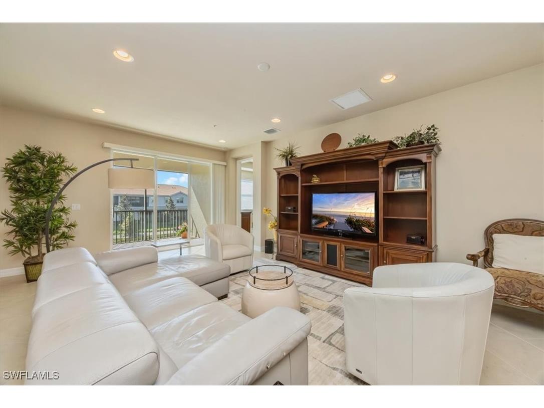 6525 Monterey Point #201 Naples FL 34105 225078061 image5