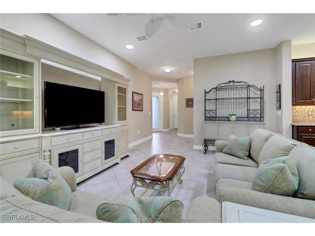 6526 Monterey Point #102 Naples FL 34105 225055761 image5