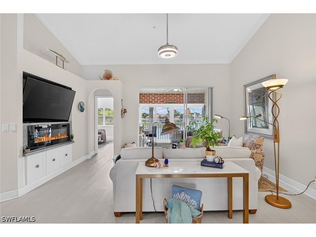 6528 Huntington Lakes Circle #202 Naples FL 34119 226022986 image1