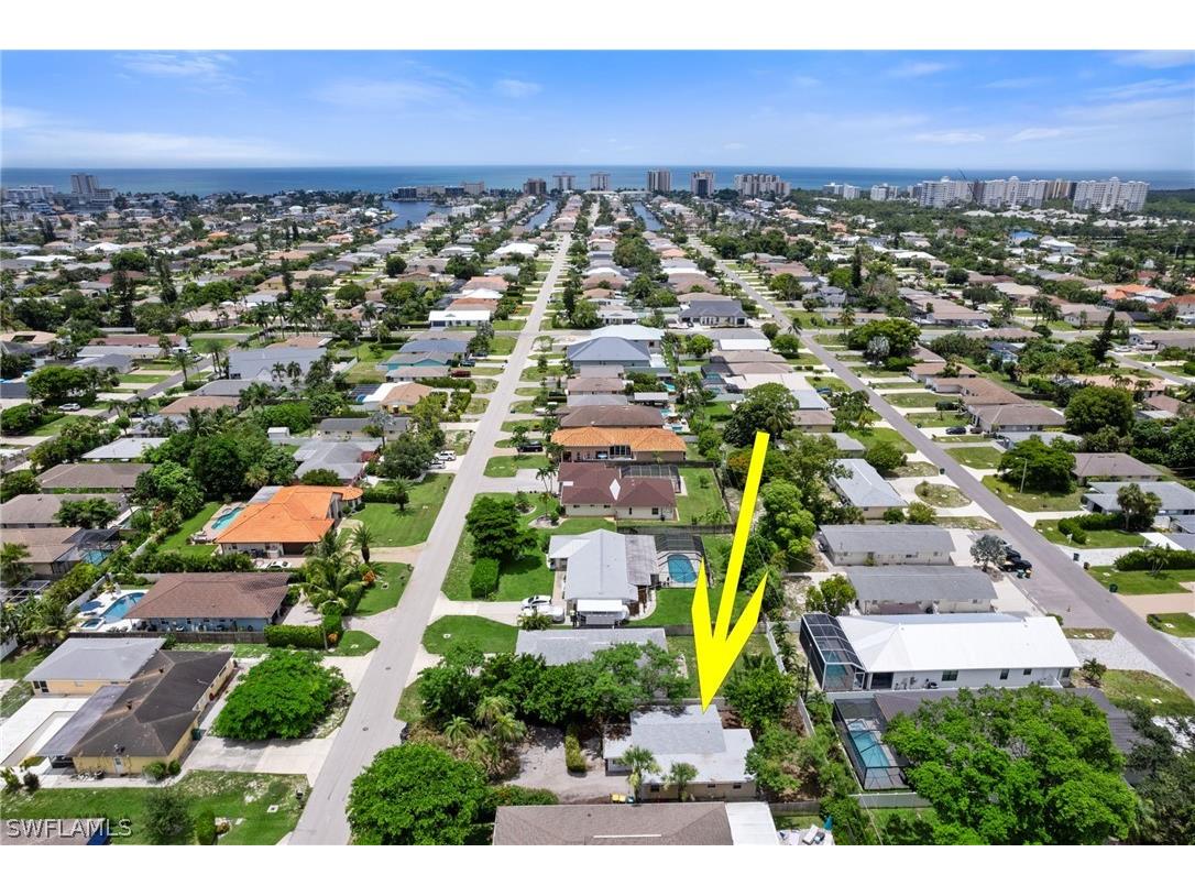 653 107th Avenue N Naples FL 34108 224059470 image1