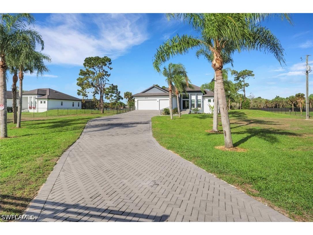 653 23rd Street SW Naples FL 34117 226021946 image3