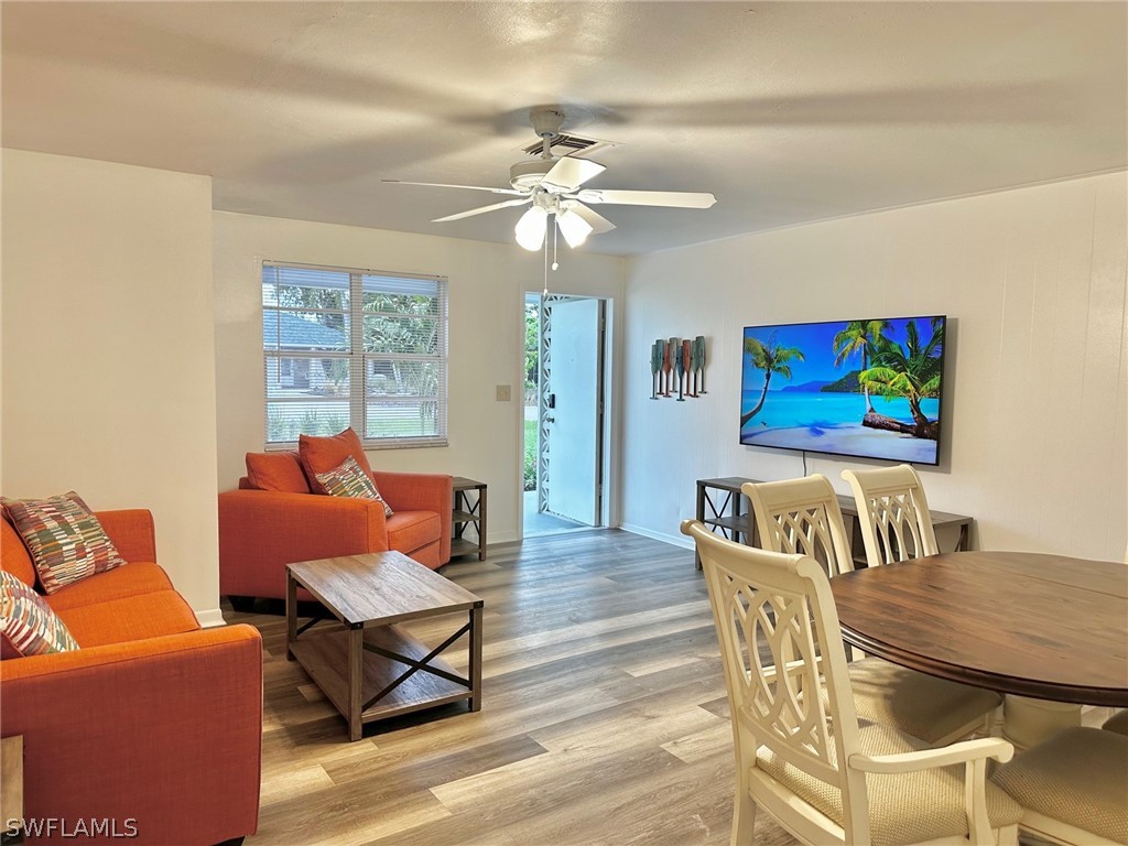 653 93rd Avenue N Naples FL 34108 224033761 image1