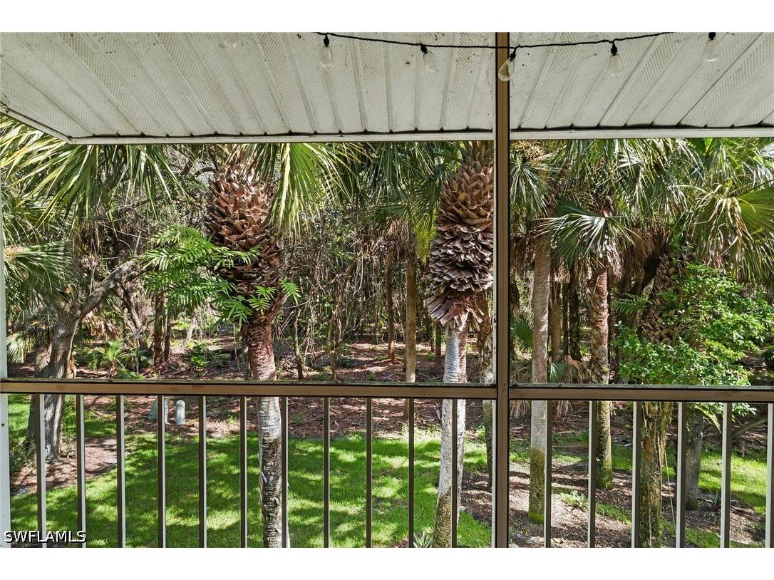 653 Squire Circle #201 Naples FL 34104 226025598 image11