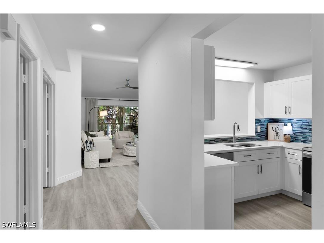 653 Squire Circle #201 Naples FL 34104 226025598 image2