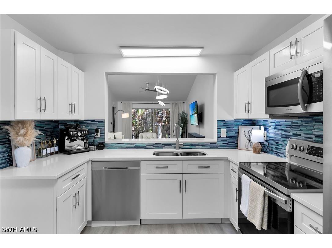 653 Squire Circle #201 Naples FL 34104 226025598 image5
