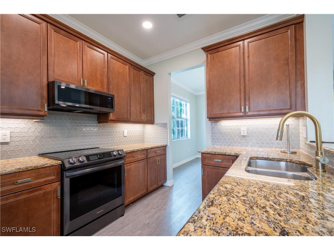 6533 Monterey Point #204 Naples FL 34105 225084733 image3
