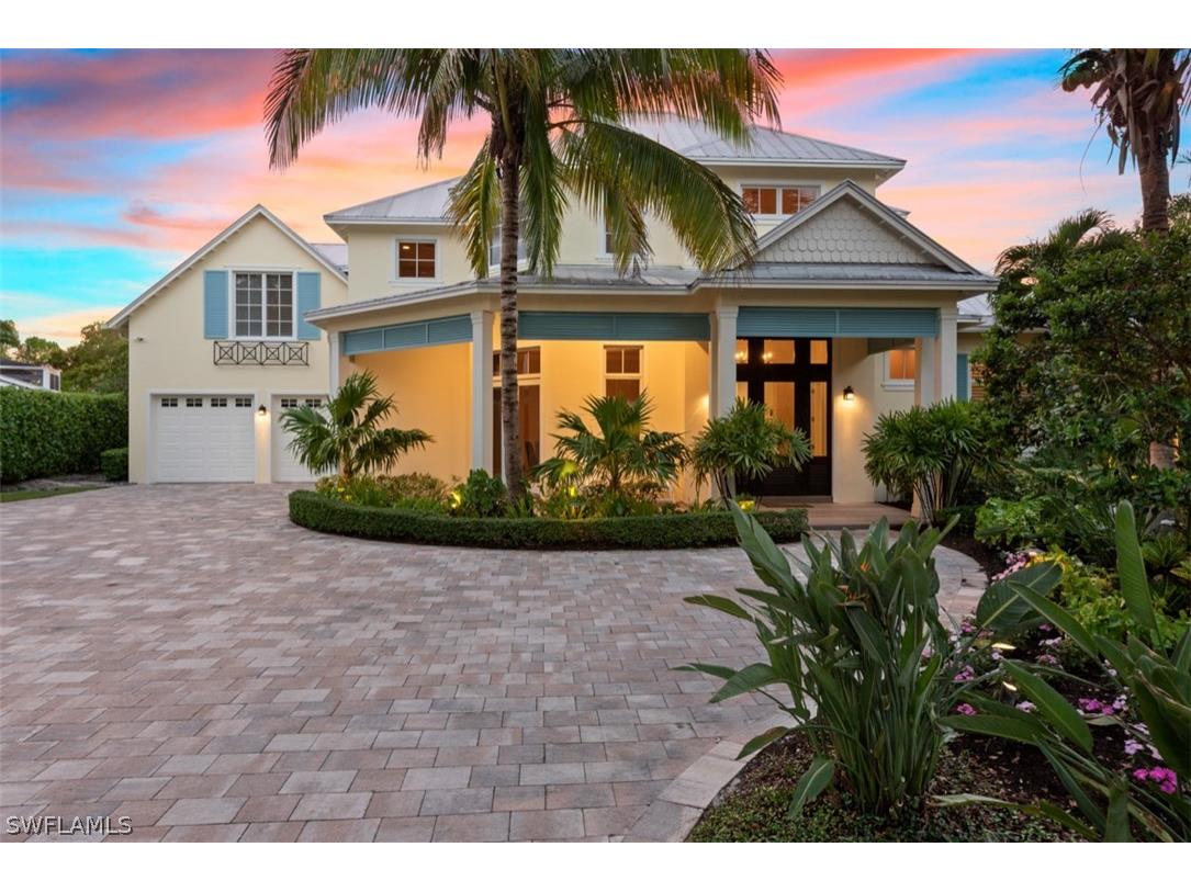 654 Broad Court S Naples FL 34102 222088676 image1
