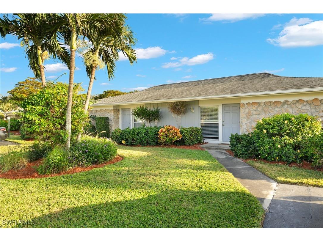 654 Palm View Drive #3 Naples FL 34110 225063850 image1