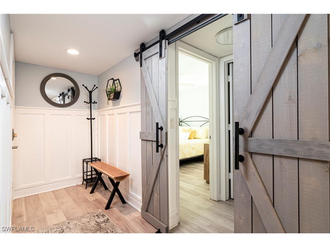 654 Squire Circle #101 Naples FL 34104 224004976 image1