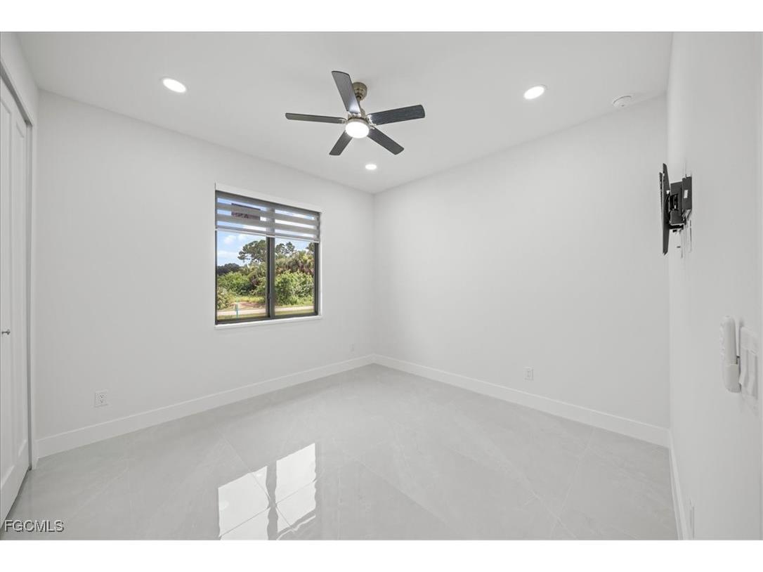 654 Wentworth Drive Lehigh Acres FL 33972 2025016266 image17