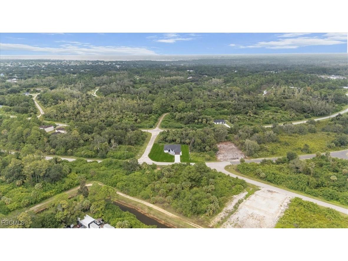 654 Wentworth Drive Lehigh Acres FL 33972 2025016266 image48
