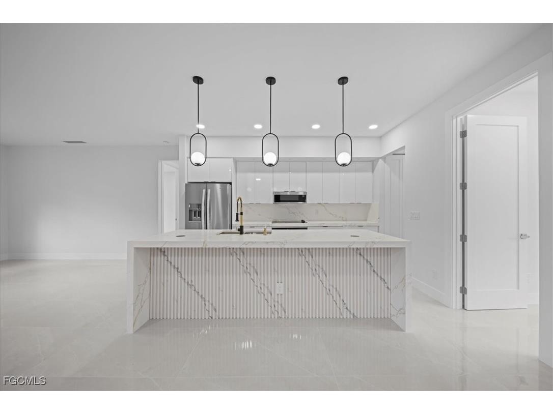 654 Wentworth Drive Lehigh Acres FL 33972 2025016266 image9