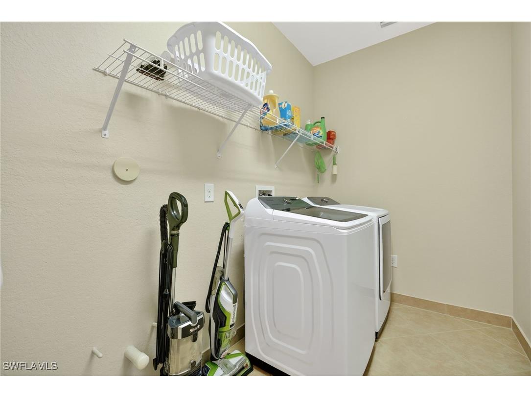 6540 Monterey Point #203 Naples FL 34105 225079823 image23