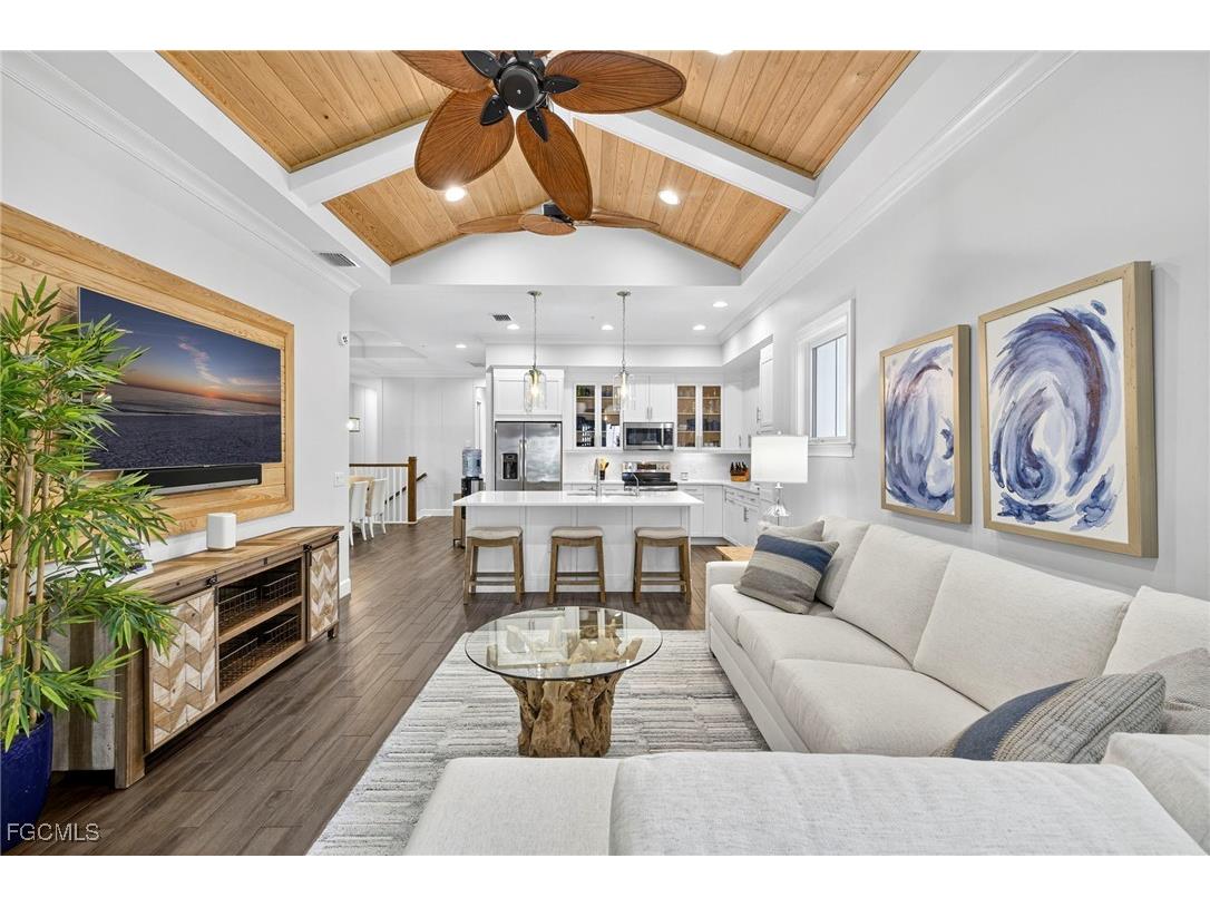 6541 Dominica Drive #201 Naples FL 34113 2025011576 image1