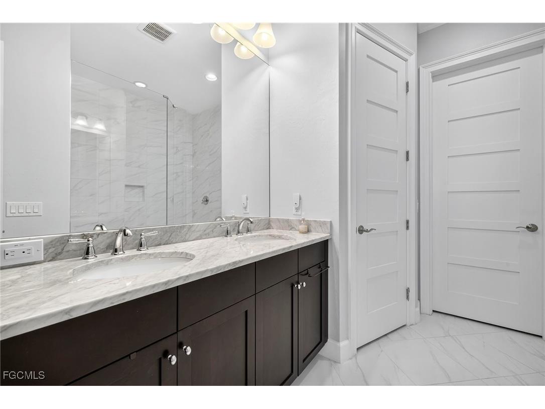 6541 Dominica Drive #201 Naples FL 34113 2025011576 image20