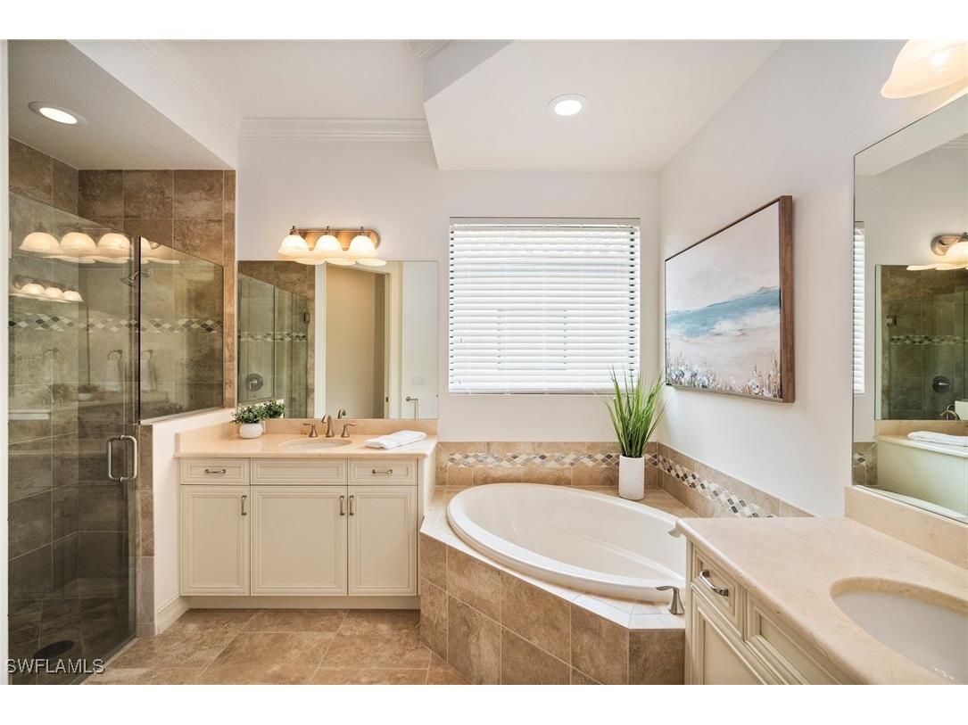 6541 Roma Way Naples FL 34113 225072634 image16