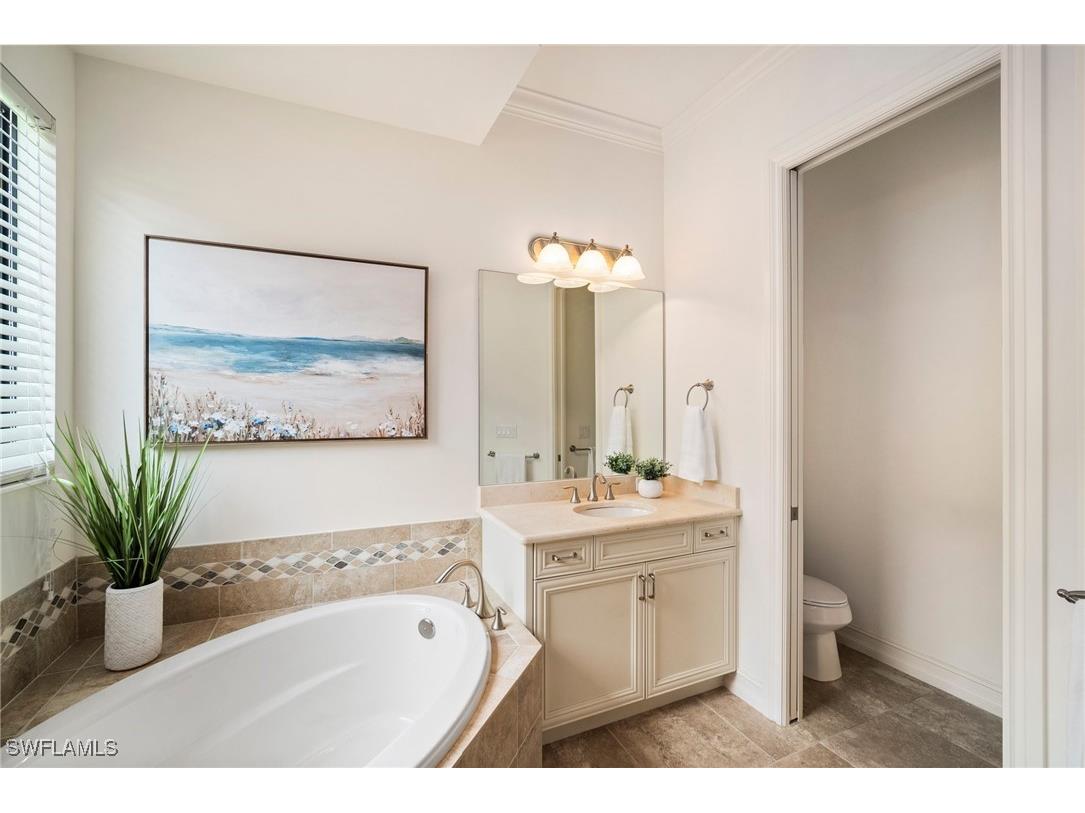 6541 Roma Way Naples FL 34113 225072634 image19