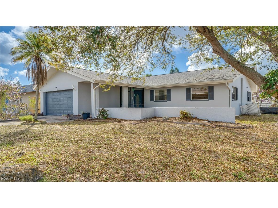 6549 Duquesne Drive Fort Myers FL 33919 2026011568 image1