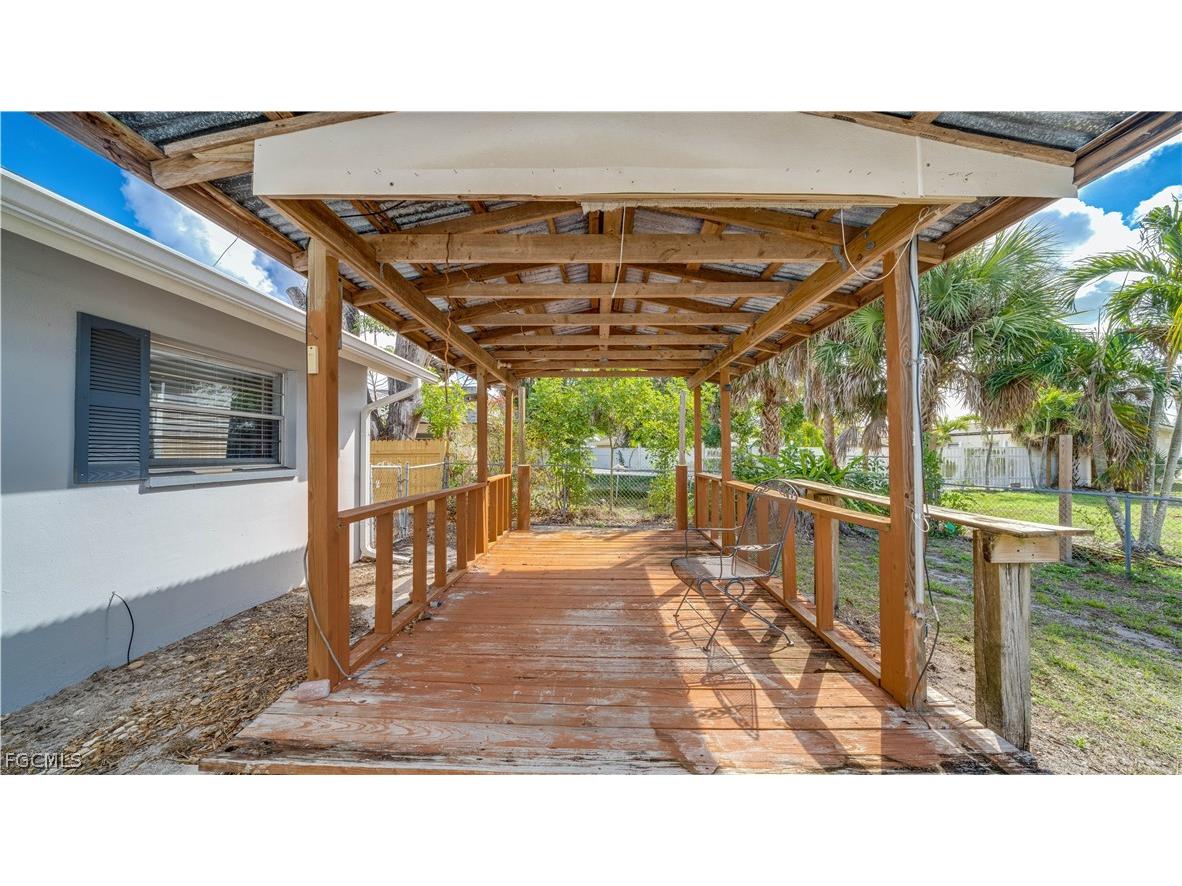 6549 Duquesne Drive Fort Myers FL 33919 2026011568 image37