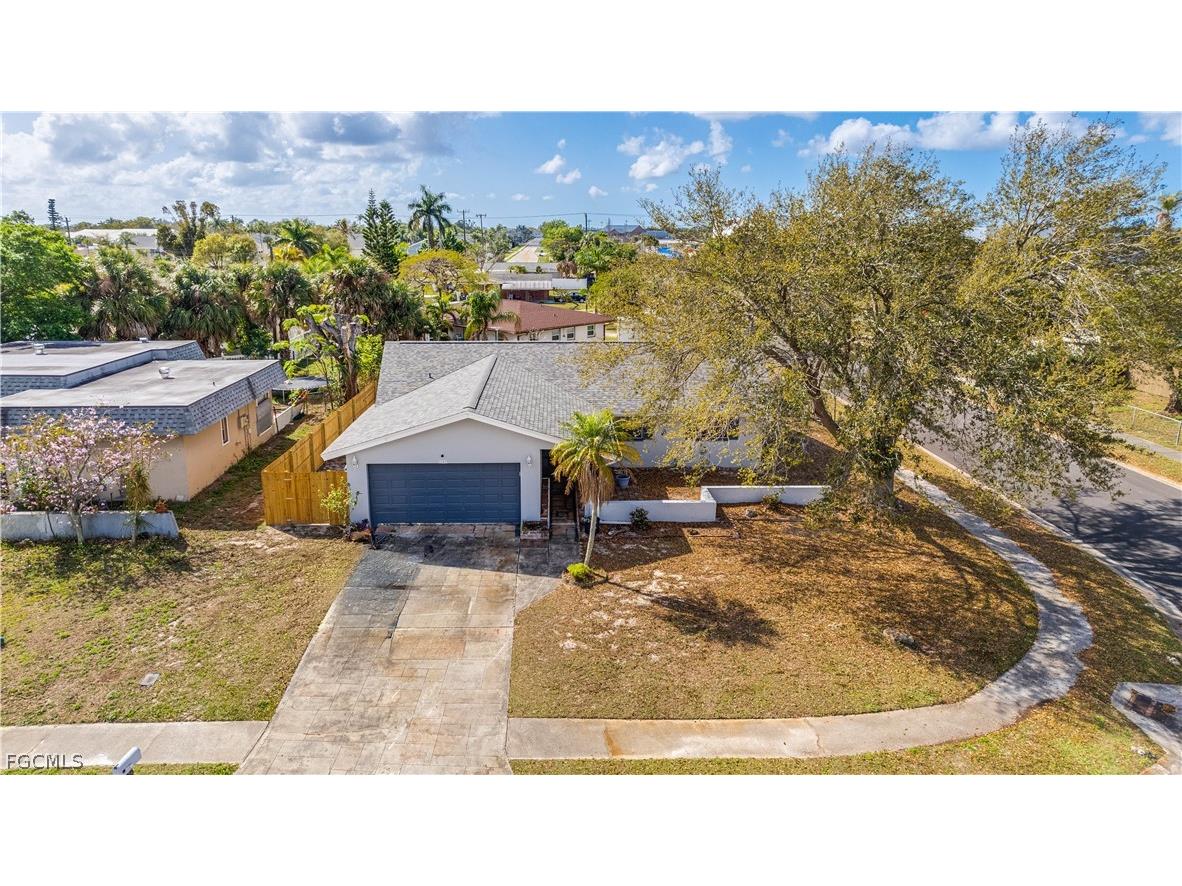 6549 Duquesne Drive Fort Myers FL 33919 2026011568 image46