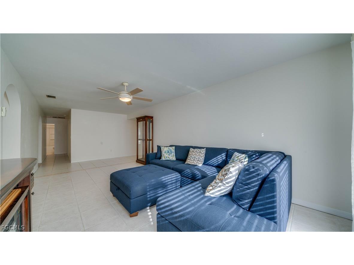 6549 Duquesne Drive Fort Myers FL 33919 2026011568 image5