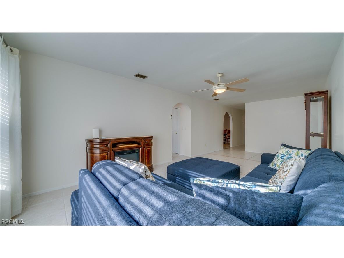 6549 Duquesne Drive Fort Myers FL 33919 2026011568 image6