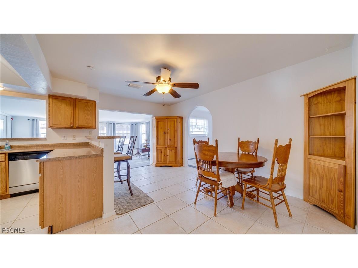6549 Duquesne Drive Fort Myers FL 33919 2026011568 image8