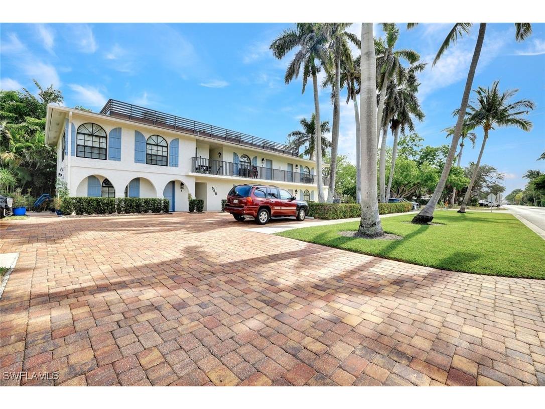 655 8th Avenue S #6 Naples FL 34102 225079095 image2