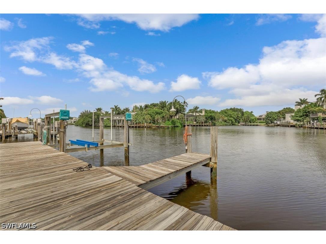 655 Galleon Drive Naples FL 34102 226019050 image40