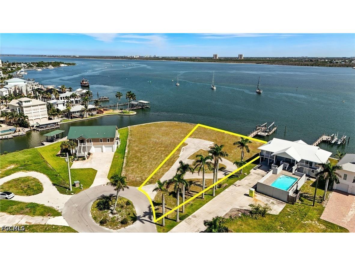 655 Matanzas Court Fort Myers Beach FL 33931 2026018660 image1