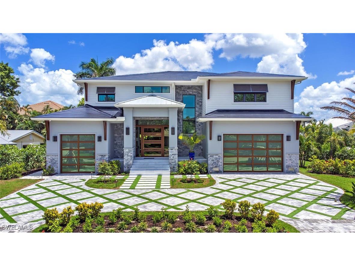 655 Parkview Lane Naples FL 34103 225057670 image1