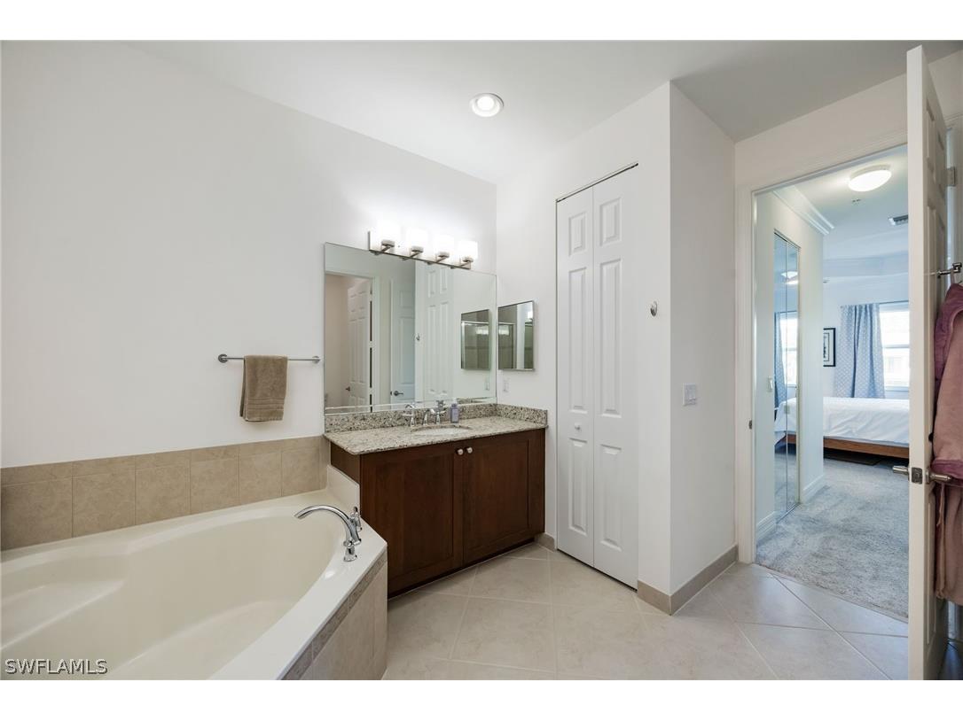 6553 Monterey Point #204 Naples FL 34105 226006864 image21