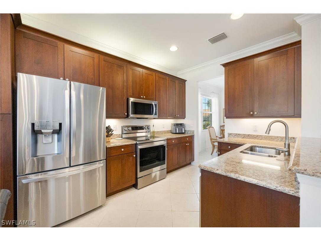 6553 Monterey Point #204 Naples FL 34105 226006864 image5