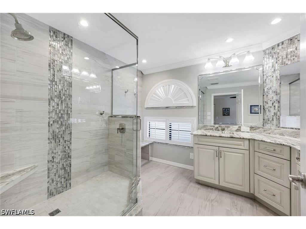 6555 Valen Way #G201 Naples FL 34108 226016905 image14