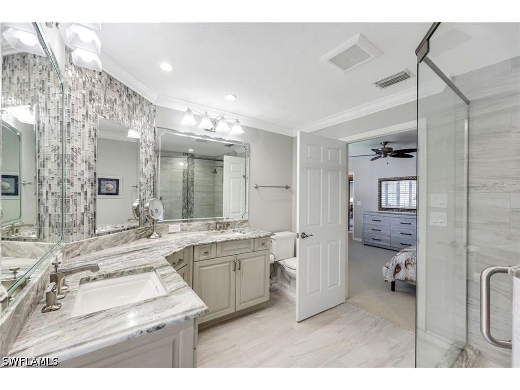 6555 Valen Way #G201 Naples FL 34108 226016905 image15