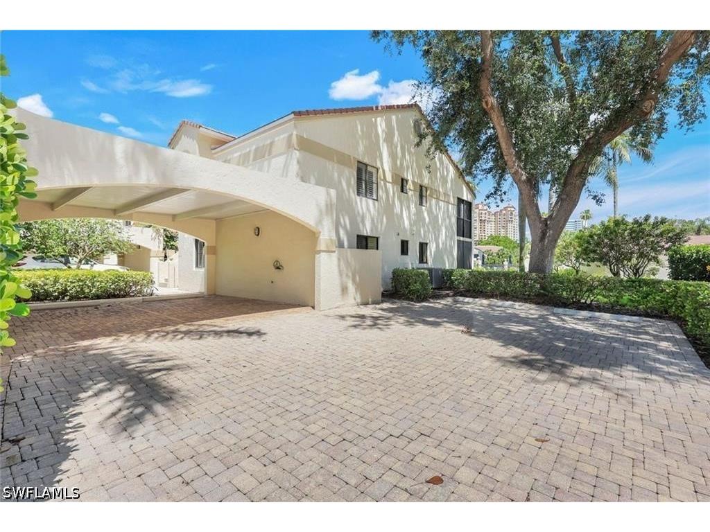 6555 Valen Way #G201 Naples FL 34108 226016905 image28