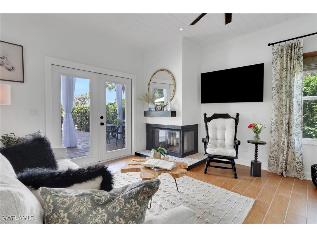 6555 Willow Lake Circle Fort Myers FL 33966 225075799 image16