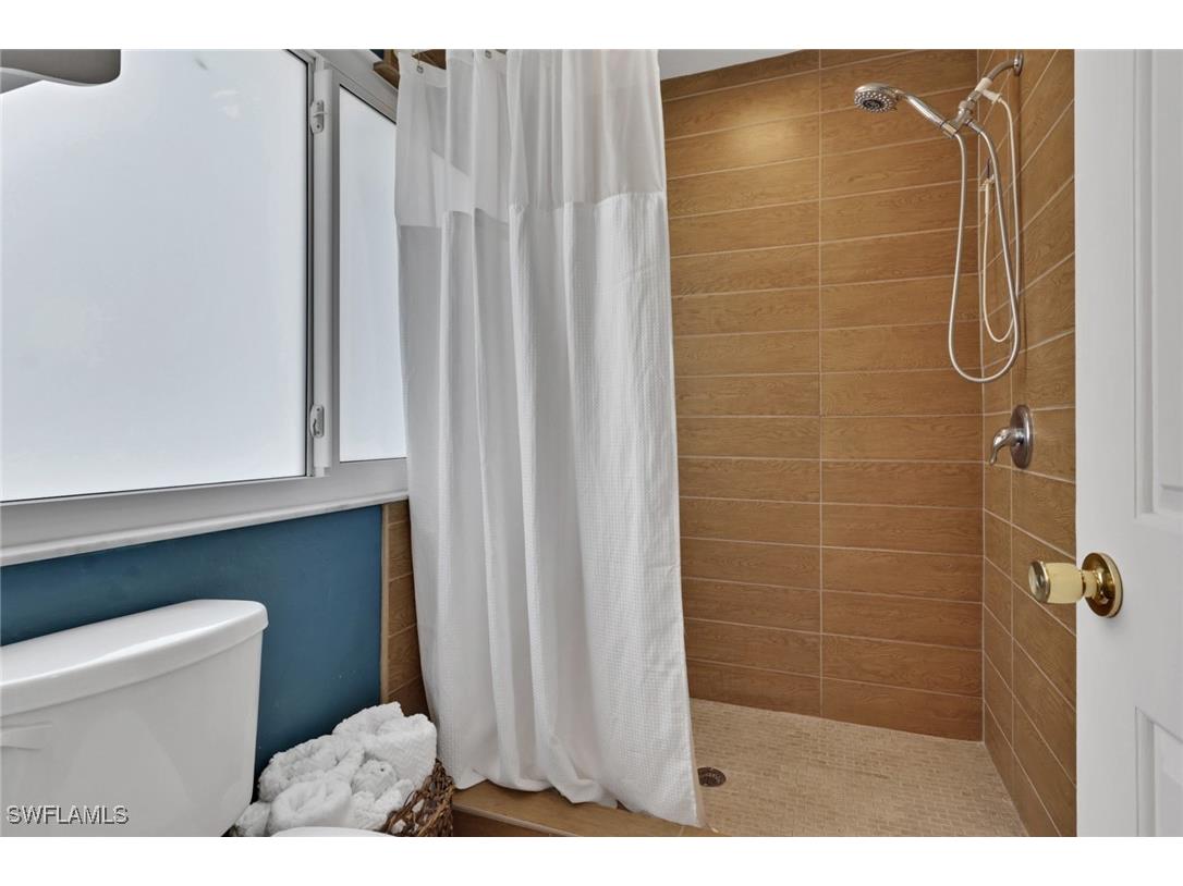 6555 Willow Lake Circle Fort Myers FL 33966 225075799 image25