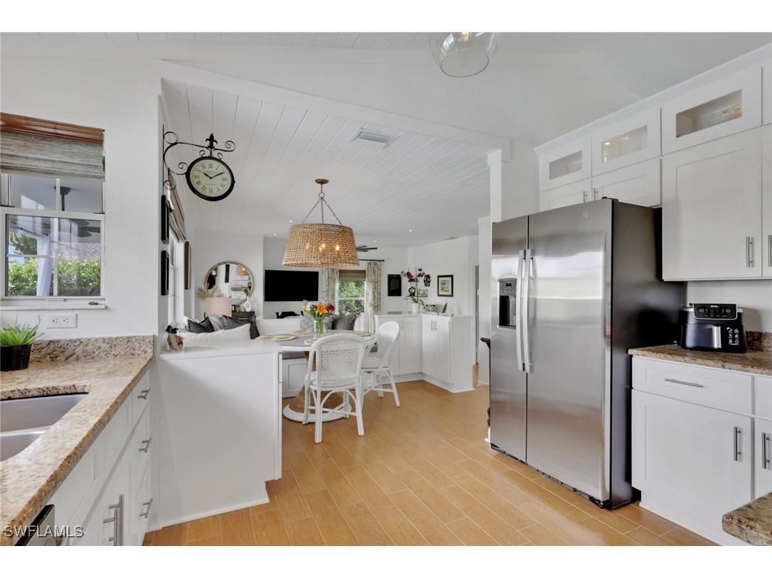 6555 Willow Lake Circle Fort Myers FL 33966 225075799 image9