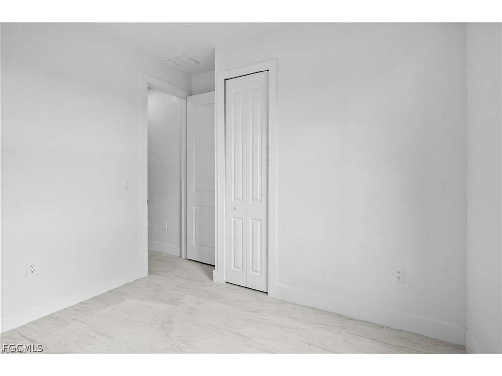 656 Grant Lehigh Acres FL 33974 2026007853 image10