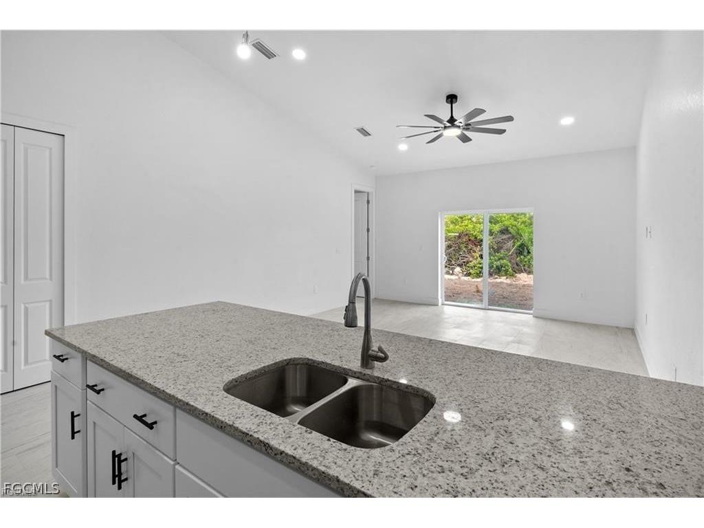 656 Grant Lehigh Acres FL 33974 2026007853 image29