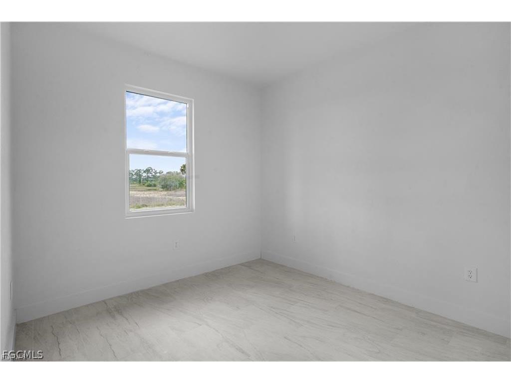 656 Grant Lehigh Acres FL 33974 2026007853 image5