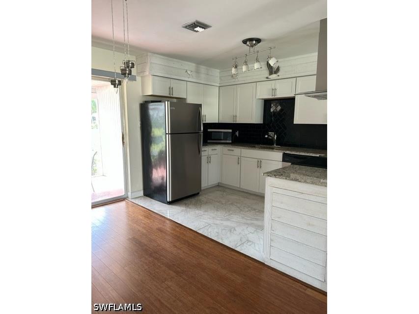 656 Palm View Drive #4 Naples FL 34110 226024852 image4