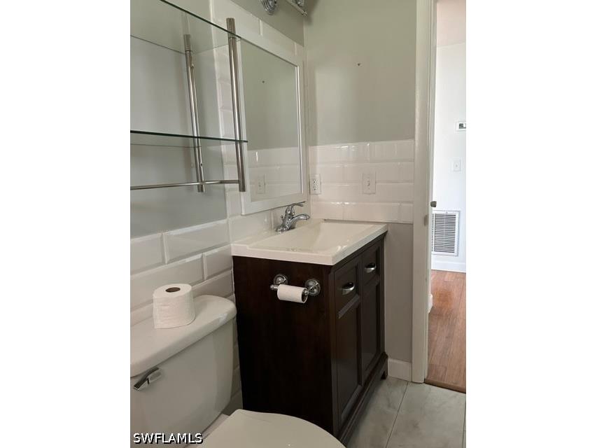 656 Palm View Drive #4 Naples FL 34110 226024852 image9