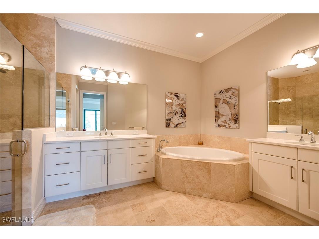 6560 Roma Way Naples FL 34113 225067612 image12