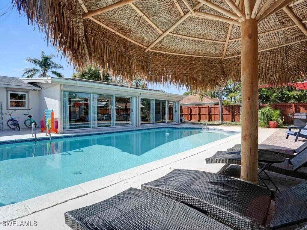 657 93rd Avenue N #2 Naples FL 34108 226005865 image1